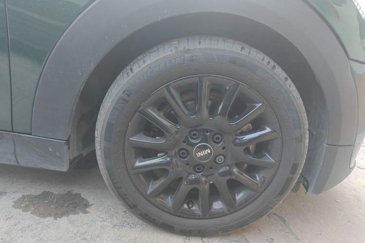 Used MINI 2016 1.5T COOPER Right Front Wheel Hub