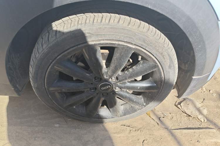 Used MINI 2016 1.5T COOPER Avant-Garde Right Front Wheel Hub