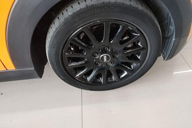 Used MINI 2016 1.5T COOPER Right Front Wheel Hub