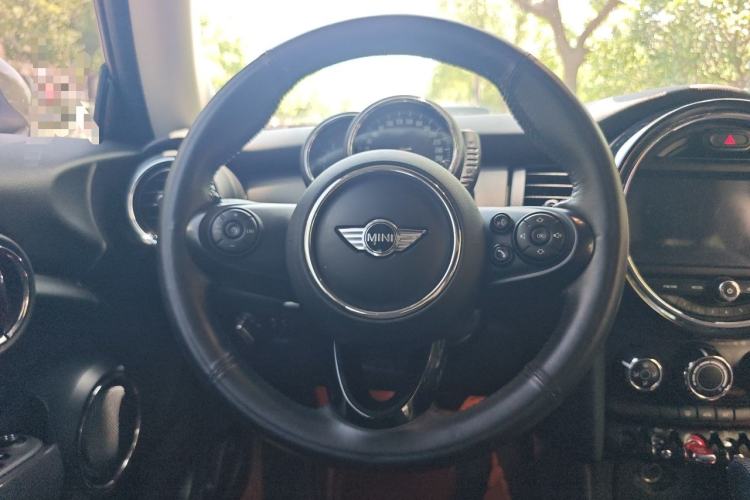 Used MINI 2016 1.2T ONE Pioneer Edition Steering Wheel