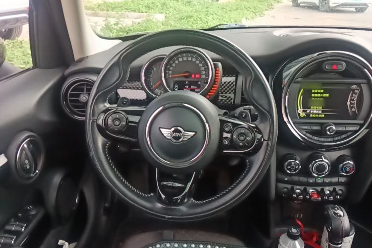 Used MINI 2016 2.0T COOPER S Five-Door Edition Steering Wheel