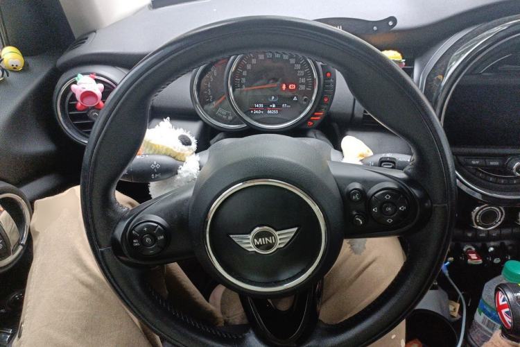 Used MINI 2016 1.2T ONE Pioneer Edition Five-Door Version Steering Wheel