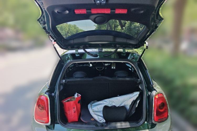 Used MINI 2016 1.2T ONE Pioneer Edition Trunk