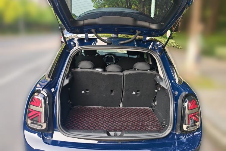 Used MINI 2016 2.0T COOPER S Five-Door Edition Trunk