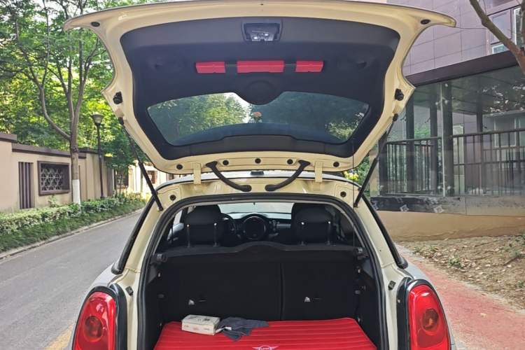 Used MINI 2016 1.5T COOPER Trunk