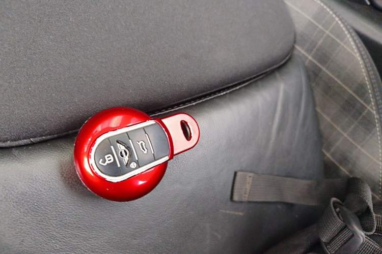 Used MINI 2016 1.5T COOPER Five-Door Edition Vehicle Key