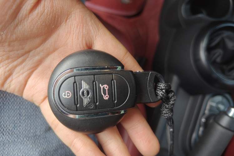 Used MINI 2016 1.5T COOPER Vehicle Key