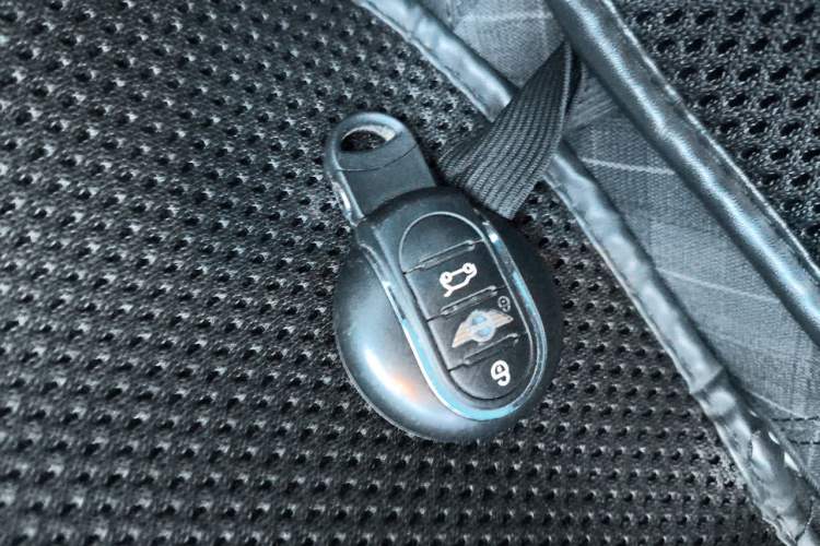 Used MINI 2016 1.5T COOPER Five-Door Edition Vehicle Key