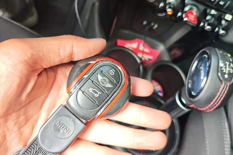 Used MINI 2016 2.0T COOPER S Five-Door Edition Vehicle Key