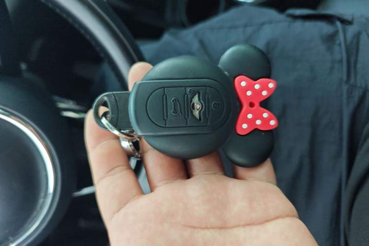 Used MINI 2016 1.5T COOPER Five-Door Edition Vehicle Key