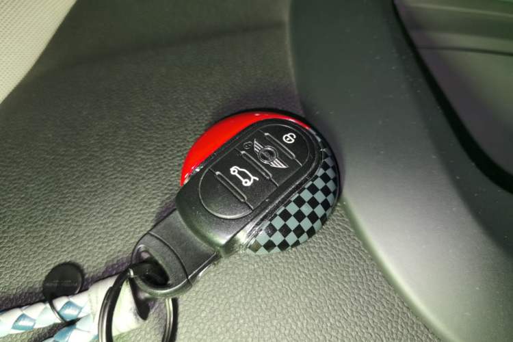Used MINI 2016 2.0T COOPER S Pioneer Edition Vehicle Key