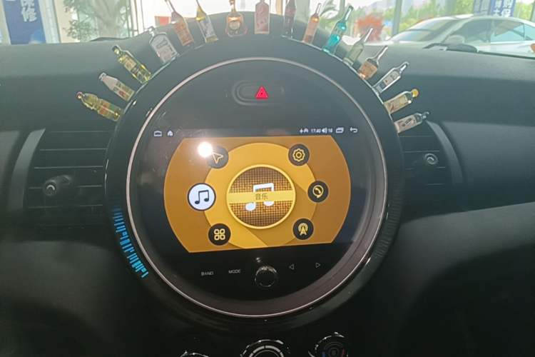 Used MINI 2016 1.2T ONE Pioneer Edition Audio And AC Panel