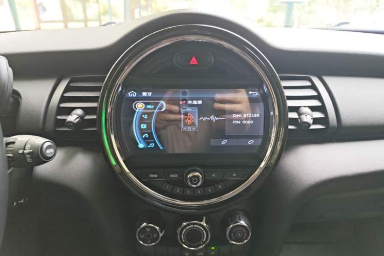 Used MINI 2016 1.2T ONE Pioneer Edition Five-Door Version Audio And AC Panel
