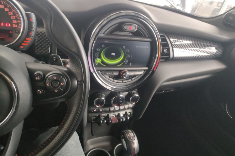 Used MINI 2016 2.0T COOPER S CABRIO Center Console