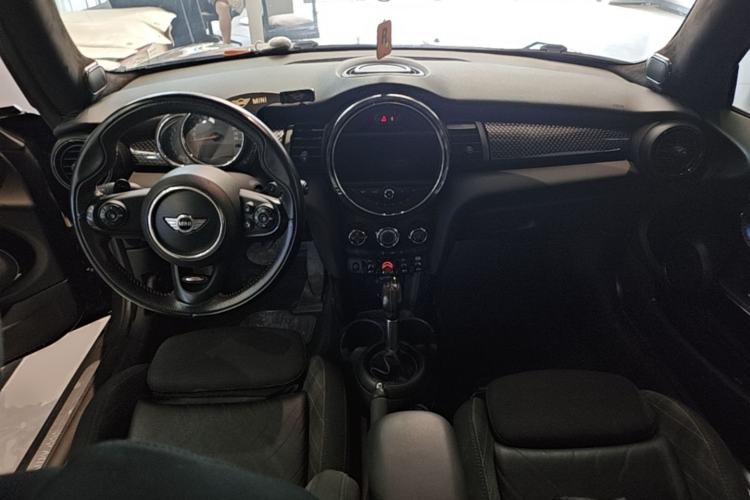 Used MINI 2016 2.0T COOPER S Center Console