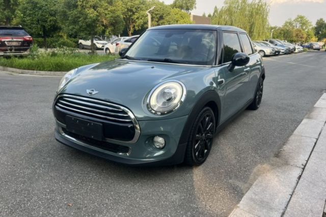 Used MINI 2016 1.5T COOPER Pioneer Edition Five-Door Model