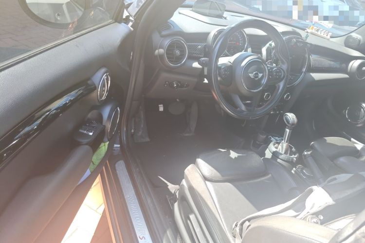 Used MINI 2016 2.0T COOPER S Pioneer Edition Driver Seat