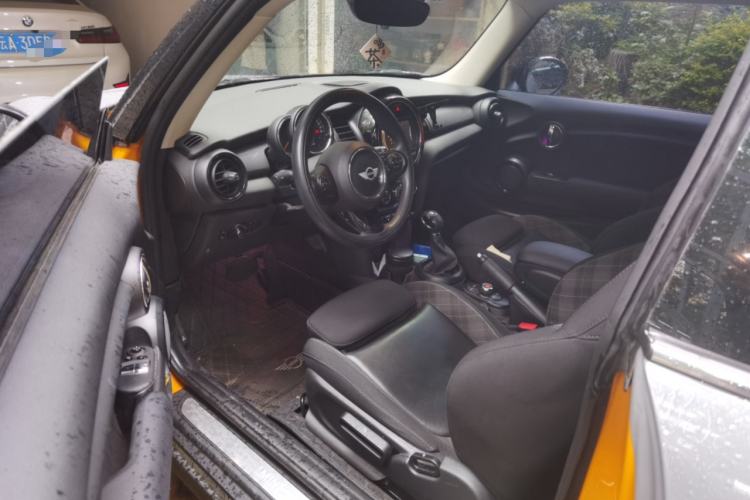 Used MINI 2016 1.5T COOPER Driver Seat