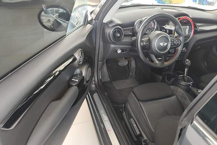 Used MINI 2016 2.0T COOPER S Driver Seat
