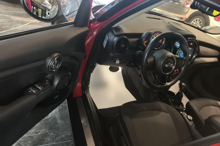 Used MINI 2016 1.2T ONE Five-Door Edition Driver Seat