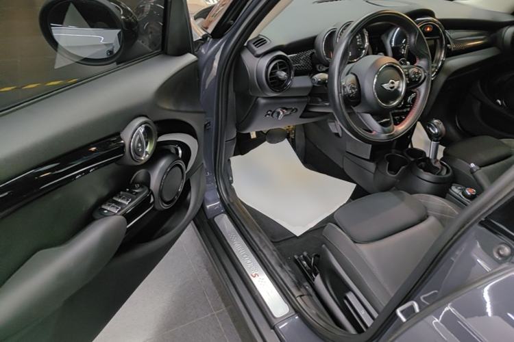 Used MINI 2016 2.0T COOPER S Five-Door Edition Driver Seat