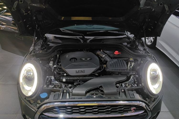 Used MINI 2016 2.0T COOPER S Five-Door Edition Engine Bay