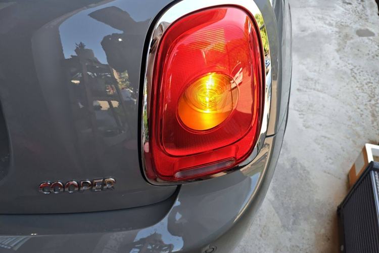 Used MINI 2016 1.5T COOPER Five-Door Edition Exterior 1