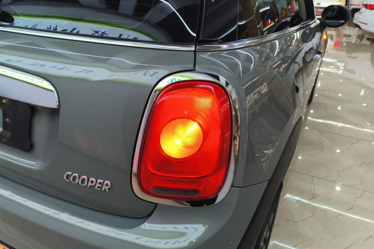 Used MINI 2016 1.5T COOPER Exterior 3