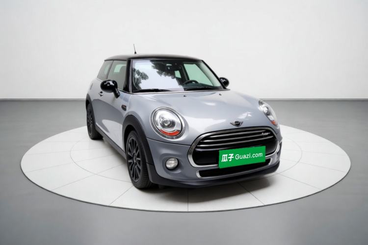 Used MINI 2016 1.5T COOPER Front Right 45 Deg