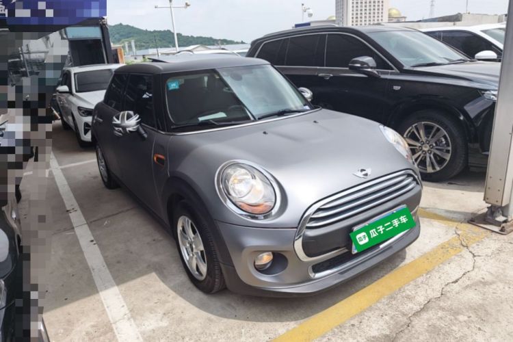 Used MINI 2016 1.2T ONE Five-Door Edition Front Right 45 Deg