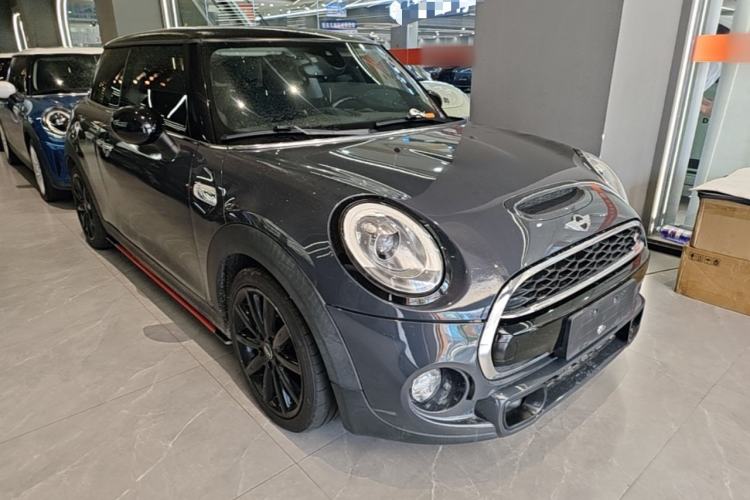 Used MINI 2016 2.0T COOPER S Front Right 45 Deg