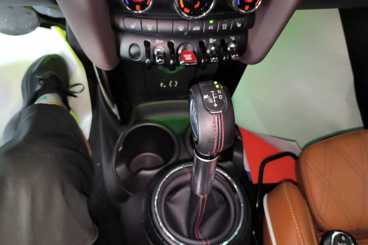 Used MINI 2016 2.0T COOPER S CABRIO Gear Lever