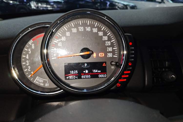 Used MINI 2016 1.2T ONE Pioneer Edition Instrument Cluster