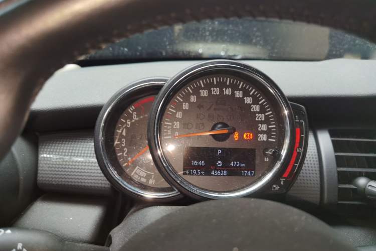 Used MINI 2016 1.5T COOPER Instrument Cluster
