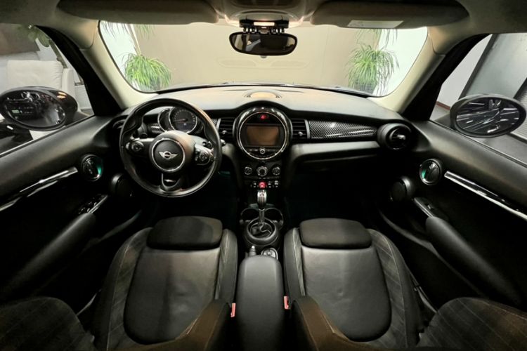 Used MINI 2016 2.0T COOPER S Five-Door Edition Interior 1