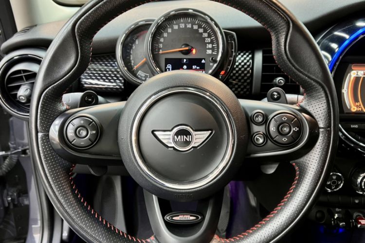 Used MINI 2016 2.0T COOPER S Five-Door Edition Interior 2