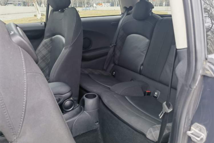 Used MINI 2016 2.0T COOPER S Interior 2