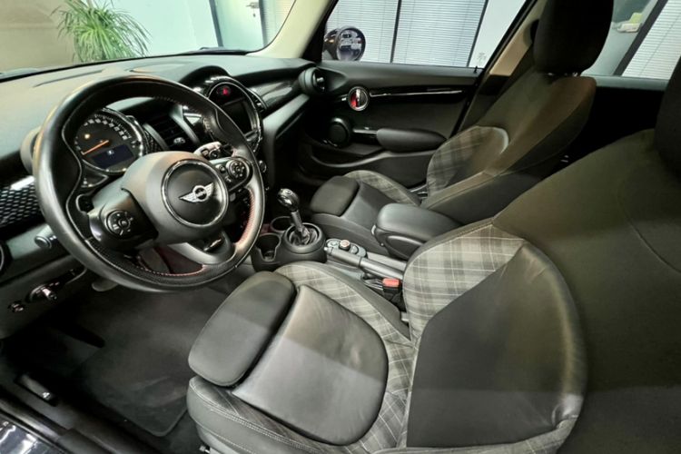 Used MINI 2016 2.0T COOPER S Five-Door Edition Interior 6