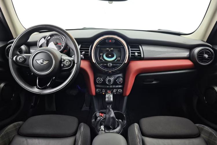 Used MINI 2016 1.5T COOPER Five-Door Edition Interior 8