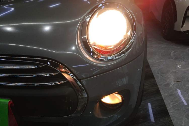 Used MINI 2016 1.2T ONE Pioneer Edition Left Front Headlight