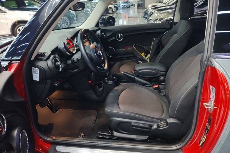Used MINI 2016 1.2T ONE Pioneer Edition Left Front Seat