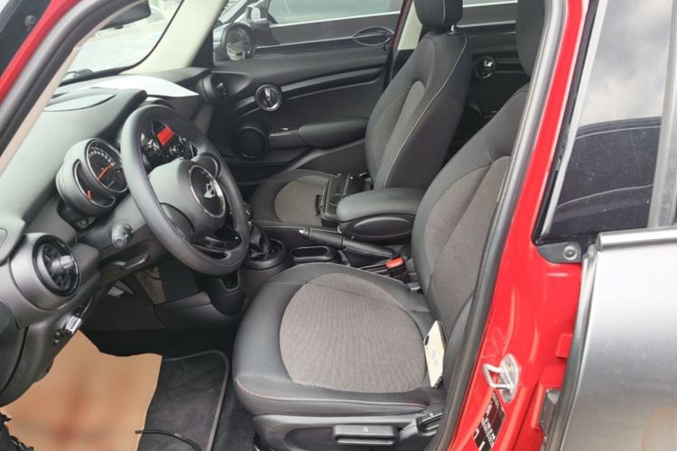 Used MINI 2016 1.2T ONE Five-Door Edition Left Front Seat