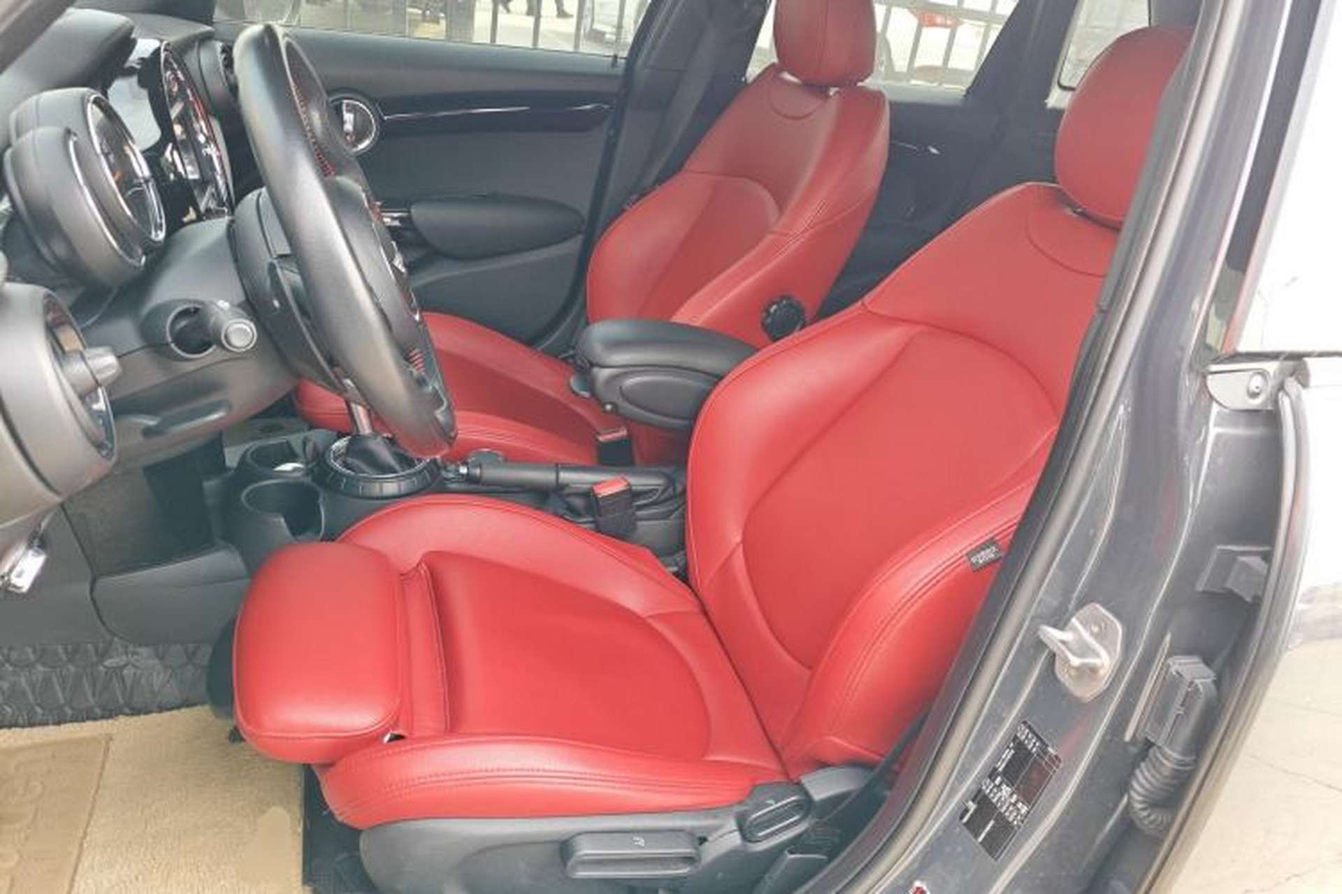 Used MINI 2016 2.0T COOPER S Performance Edition Five-Door Version Left Front Seat