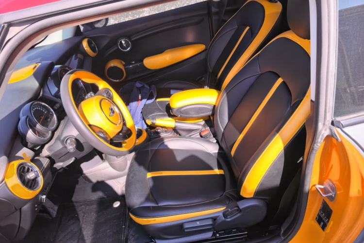 Used MINI 2016 1.2T ONE Pioneer Edition Left Front Seat