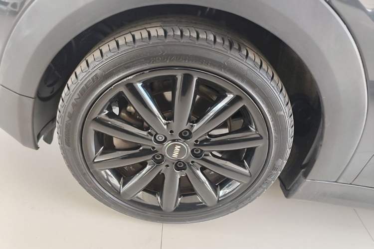 Used MINI 2016 2.0T COOPER S Left Front Wheel Hub