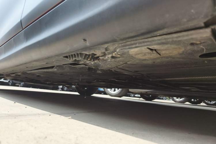 Used MINI 2016 1.2T ONE Five-Door Edition Left Side Sill