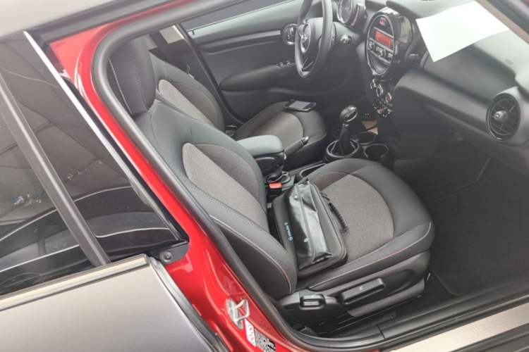 Used MINI 2016 1.2T ONE Five-Door Edition Right Front Seat