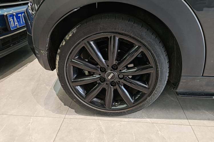 Used MINI 2016 2.0T COOPER S Right Rear Wheel Hub