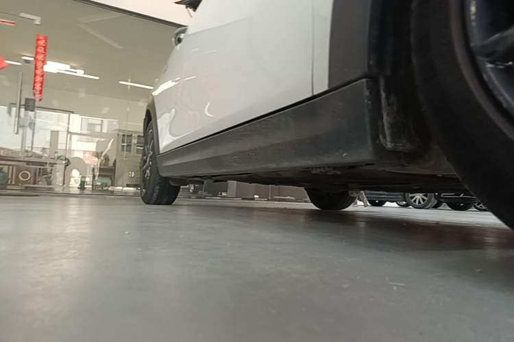 Used MINI 2016 1.2T ONE Pioneer Edition Right Side Sill