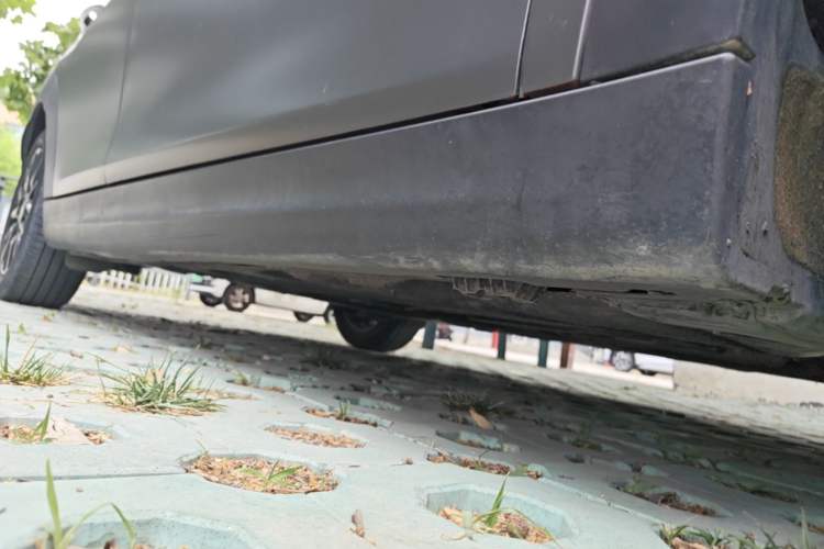 Used MINI 2016 1.2T ONE Pioneer Edition Five-Door Version Right Side Sill